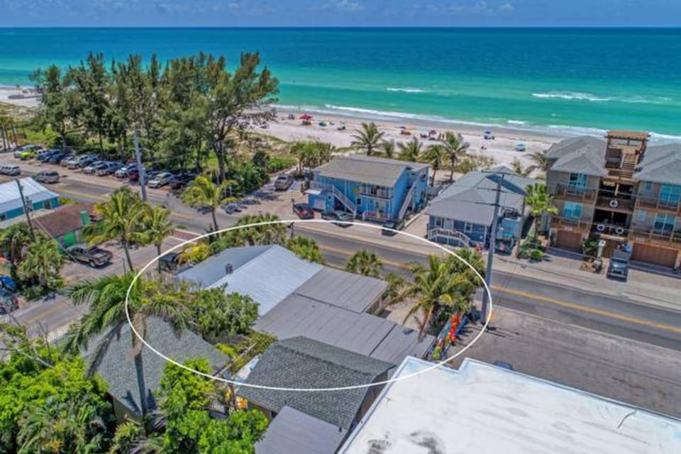 Anna Maria Island Vacation Rentals, Beach Houses, Condos | VacationRenter
