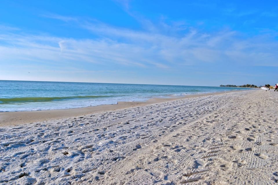 Anna Maria Island Vacation Rentals, Beach Houses, Condos | VacationRenter