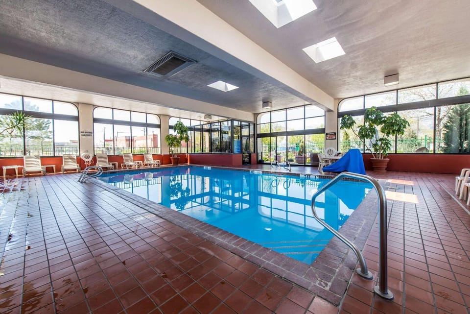 On site, Pool view, Swimming pool, Swimming pool