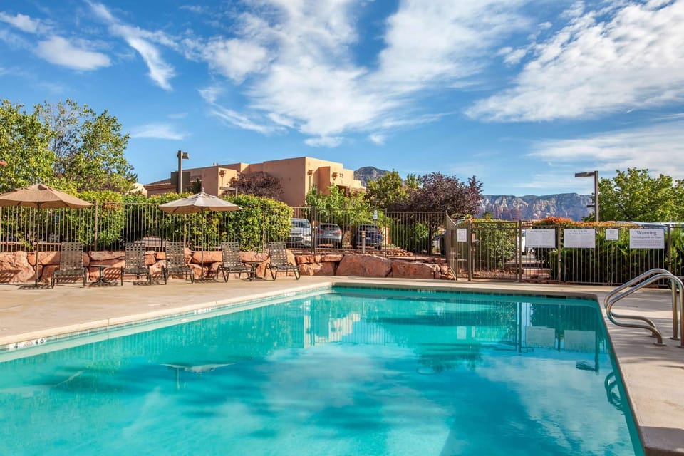 Pool view, Swimming pool