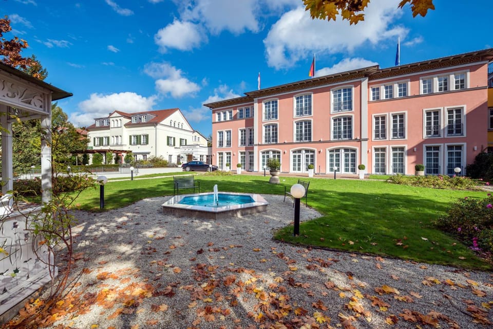 Facade/entrance, Garden