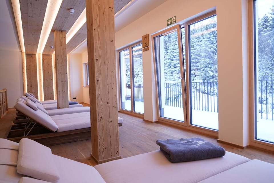 View (from property/room), Spa and wellness centre/facilities