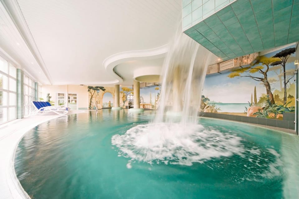 Spa and wellness centre/facilities, Swimming pool