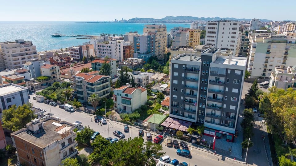Property building, City view, Street view, Location, Parking