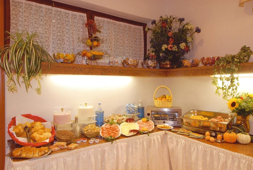 Food, Buffet breakfast