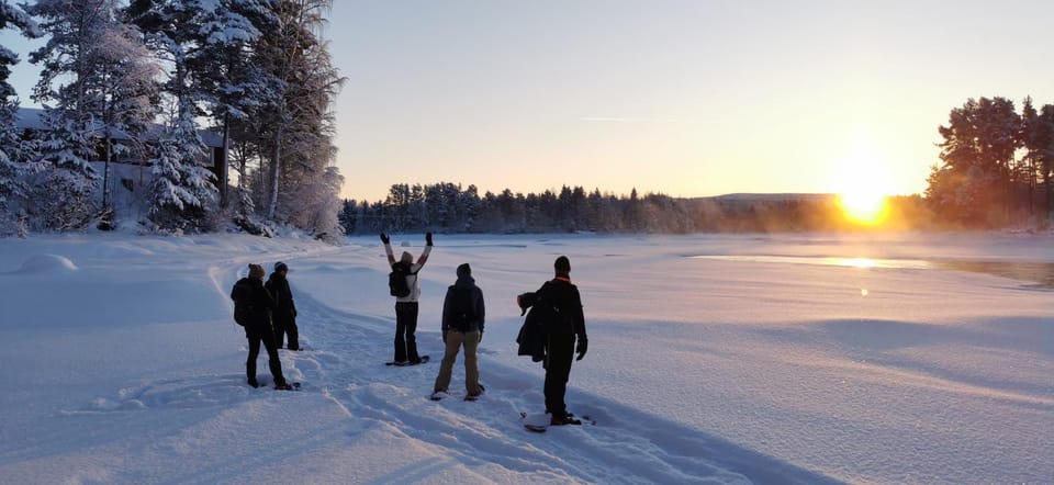 Day, People, Natural landscape, Winter, Sunrise, group of guests