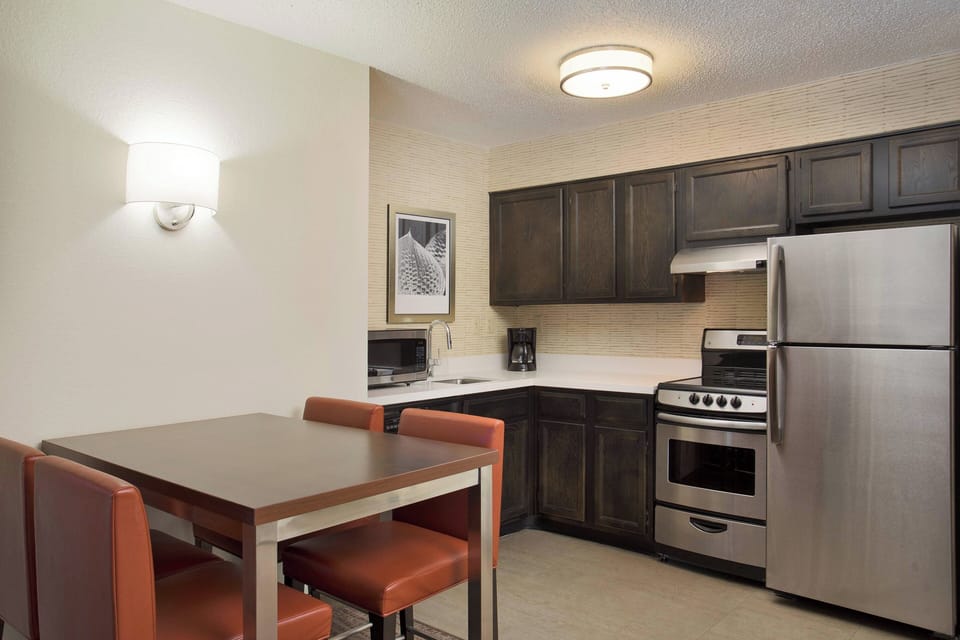 Residence Inn by Marriott Detroit Pontiac Auburn Hills Hotel in Lago Erie