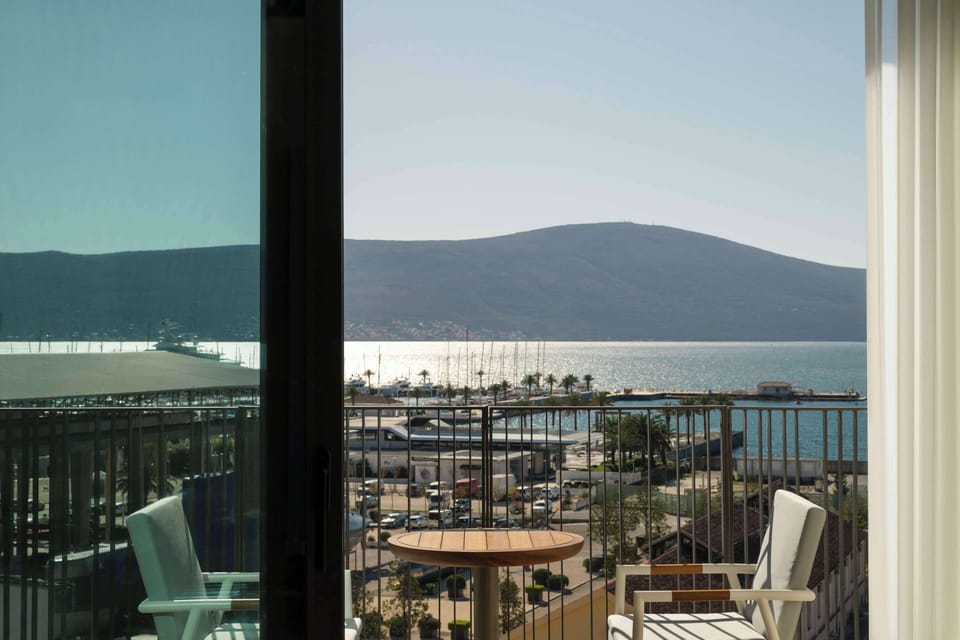 Family Apartment, 1 Bedroom (SIRO) | Balcony