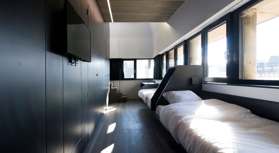 Deluxe Duplex (4 people) | Desk, WiFi (free), bed sheets