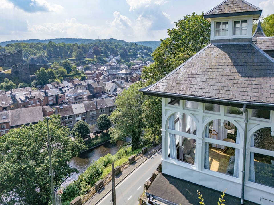 Elegant Castle for 12 Guests | Wallonia, Belgium | VacationRenter