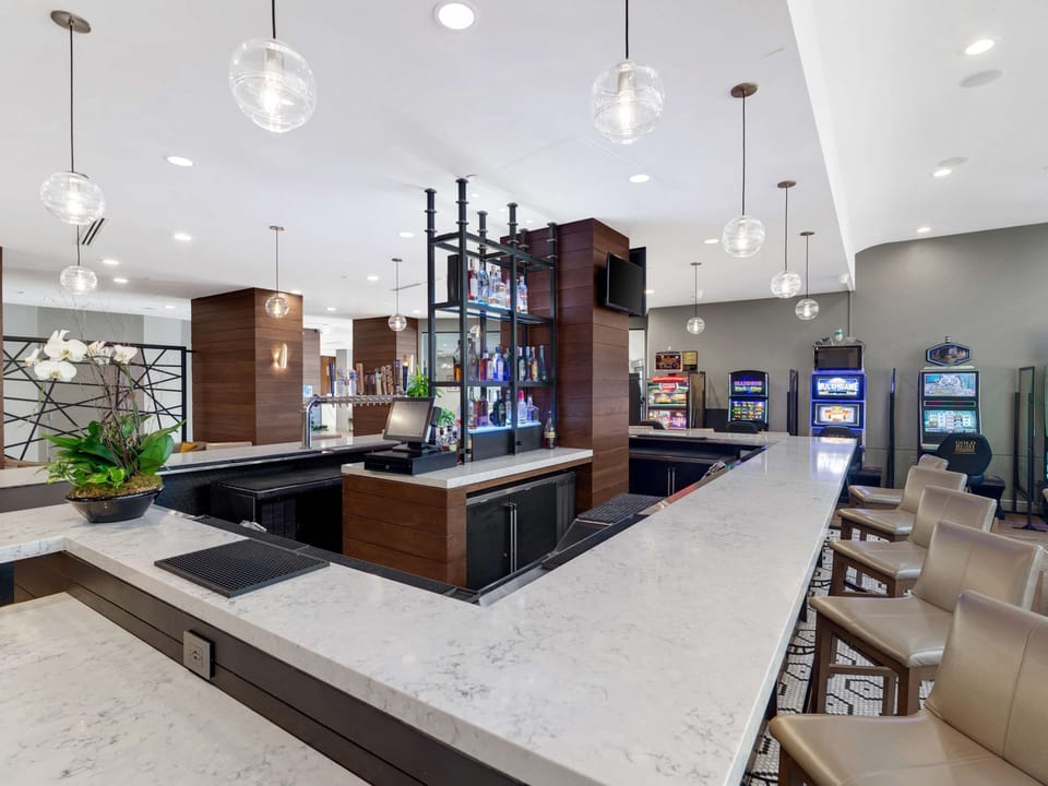 Hilton Chicago/Oak Lawn Hotel in Chicago, Illinois, USA