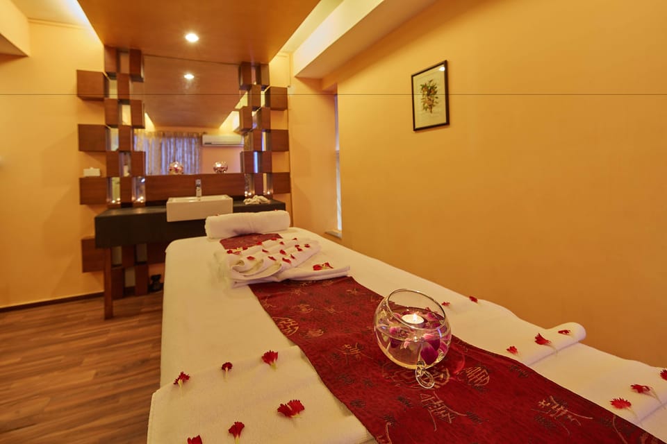 Royal Orchid Beach Resort & Spa Resort in Goa, Indien