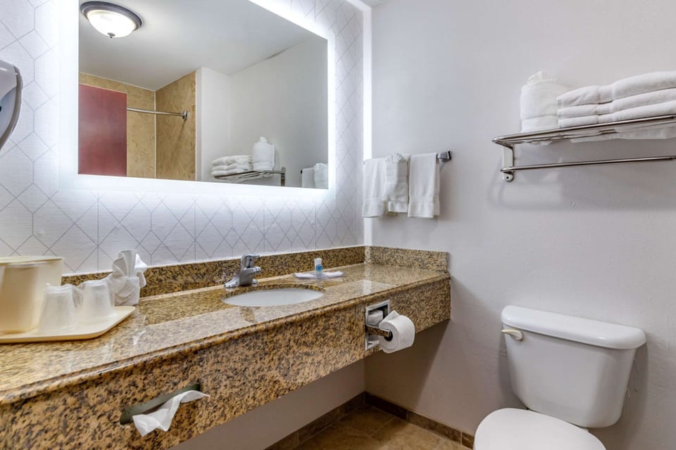 Suite, Non Smoking | Pillowtop beds, desk, iron/ironing board, WiFi (free)