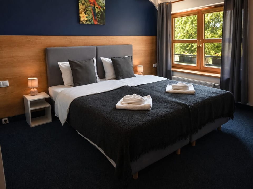 Comfort Double Room, Garden View | Desk, laptop workspace, WiFi (free), bed sheets