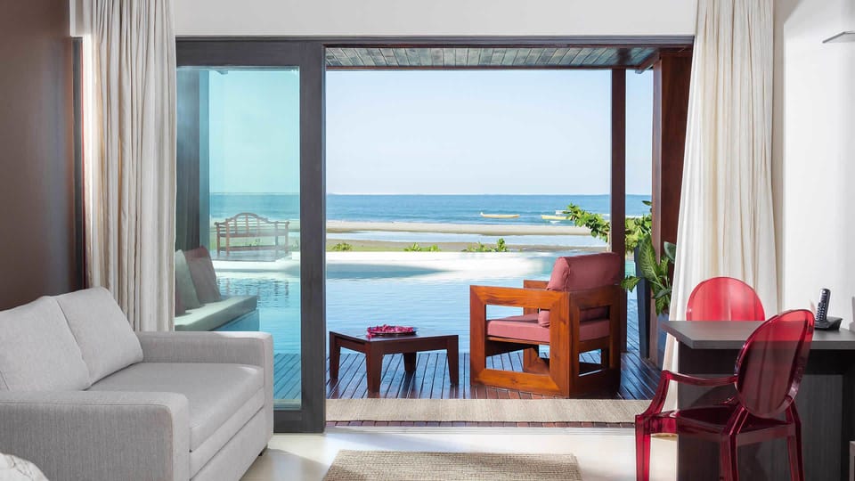 Lounge Apartment | Living area | LED TV