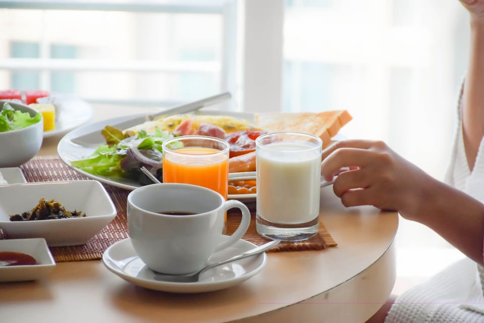 Daily buffet breakfast for a fee