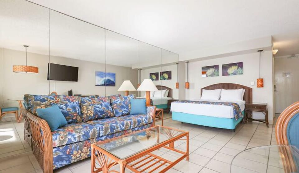 Studio Suite | WiFi, bed sheets