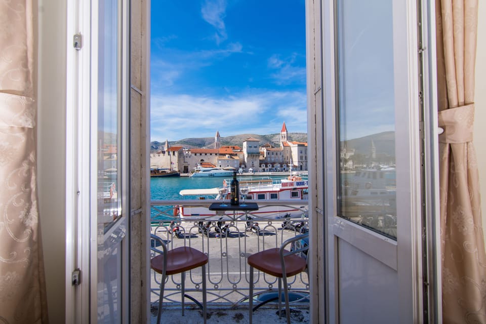 Double Room, Balcony, Sea View | Room amenity