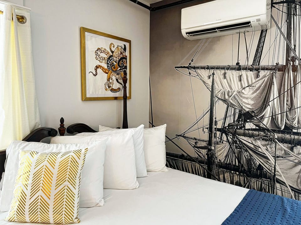 WiFi (free), bed sheets