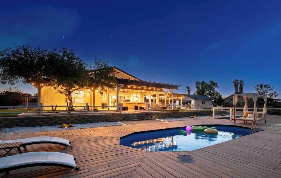 Ultimate Retreat - Pool, Hot Tub, Game Room, BBQ & Firepit | Twentynine ...