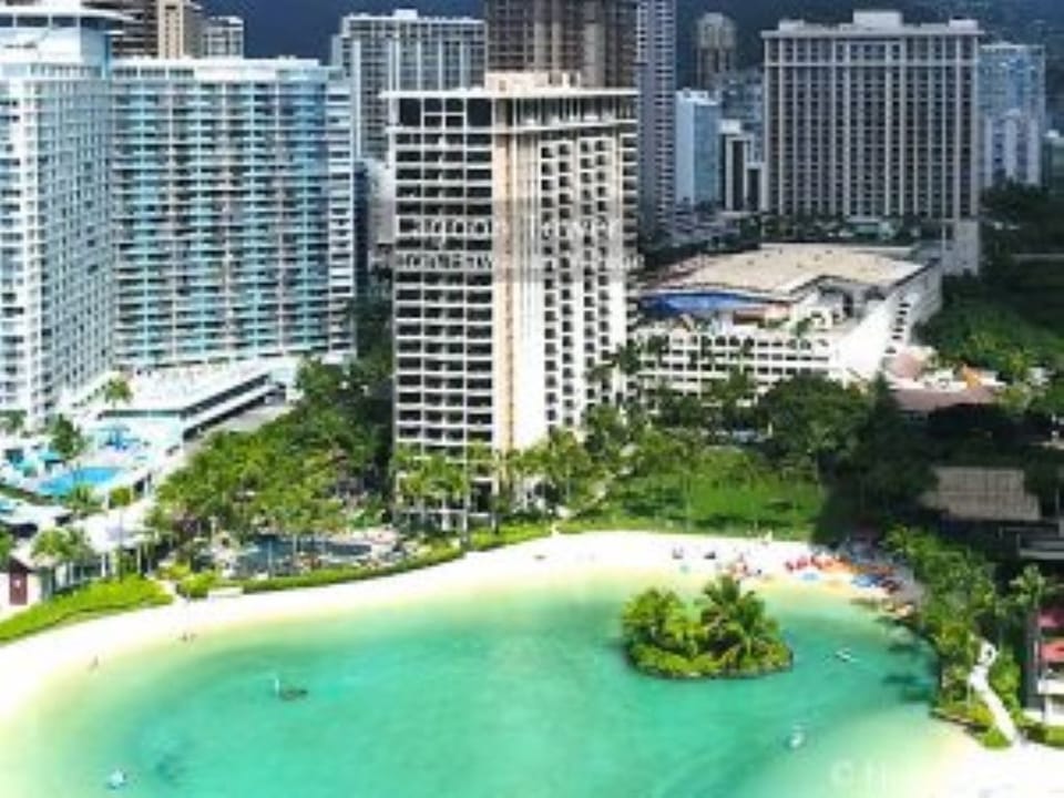 Spectacular Hilton Hawaiian Village Waikiki Beach w/ Resort Credit